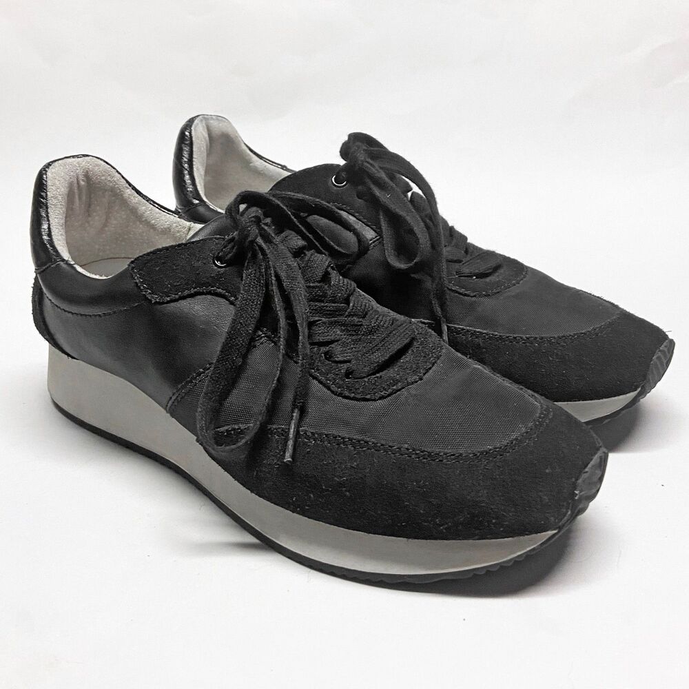 Banana Republic Women's Essential Trainer Sneakers Size 9M Black Leather & Suede